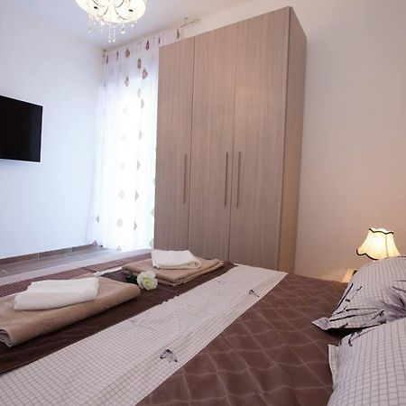 Residenza Alexander Luxury 1 Lägenhet Verona Exteriör bild