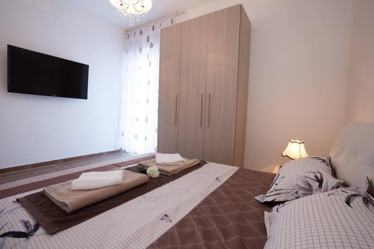 Residenza Alexander Luxury 1 Lägenhet Verona Exteriör bild